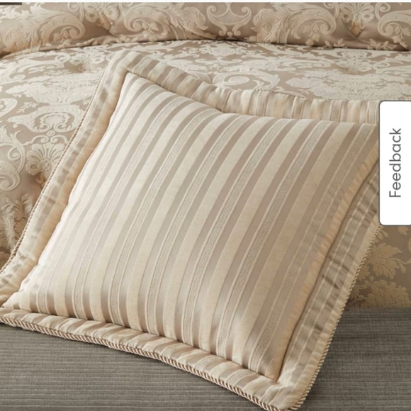 Austin Horn Collection Comforter Set - Picture 11 of 15